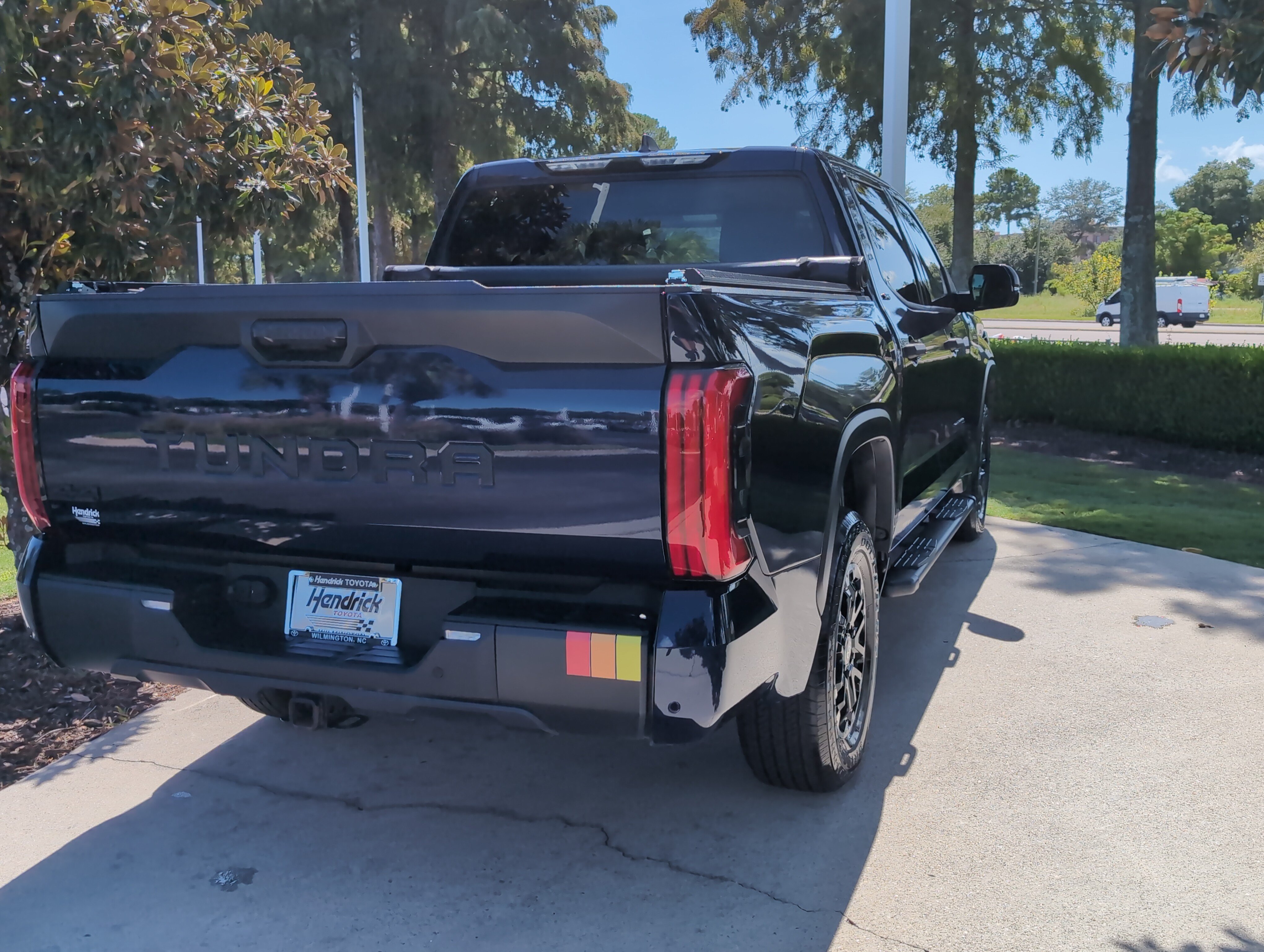 Used 2024 Toyota Tundra SR5 w/ SR5 Convenience Package AWD/4WD image 10