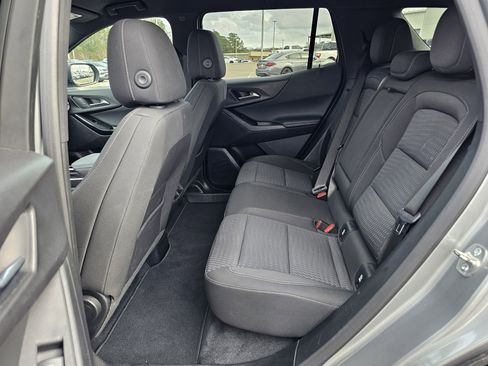 Used 2025 Chevrolet Equinox LT image 31