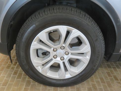 Used 2020 Land Rover Discovery Sport AWD/4WD image 7