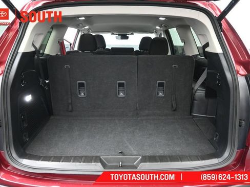 Used 2025 Subaru Ascent Premium AWD/4WD image 29