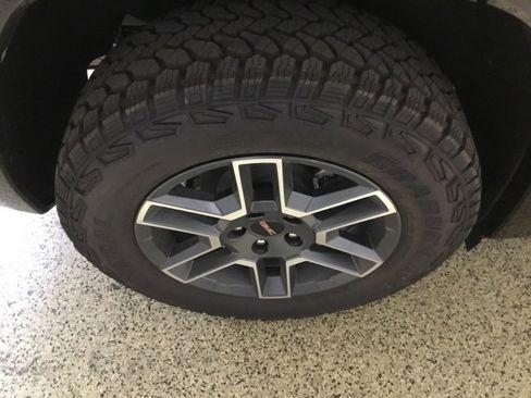 New 2026 GMC Terrain AT4 w/ Convenience Package III image 24