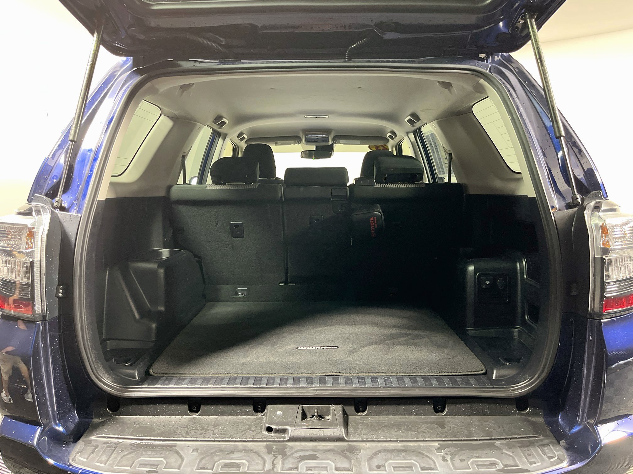 Used 2023 Toyota 4Runner SR5 RWD image 33