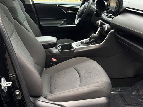 Certified 2022 Toyota RAV4 XLE w/ Convenience Package image 12