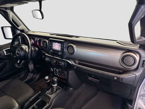 Used 2020 Jeep Wrangler Unlimited Sport S image 29