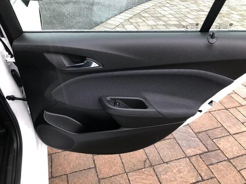 Used 2018 Chevrolet Cruze LT FWD image 30
