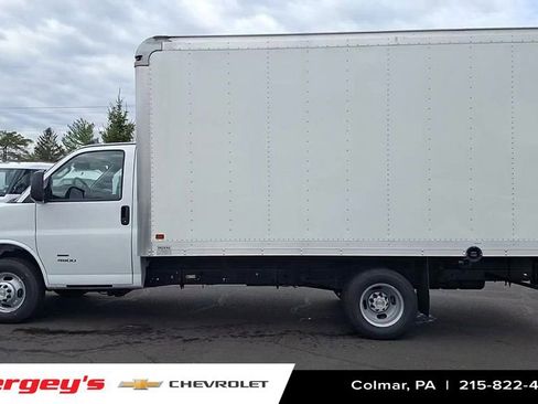 New 2024 Chevrolet Express 4500 w/ Power Convenience Package image 5