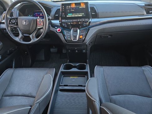 Used 2023 Honda Odyssey Elite image 27