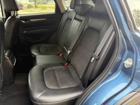 Used 2018 MAZDA CX-5 Touring image 11