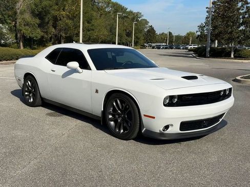 Used 2023 Dodge Challenger R/T Scat Pack w/ Plus Package image 2