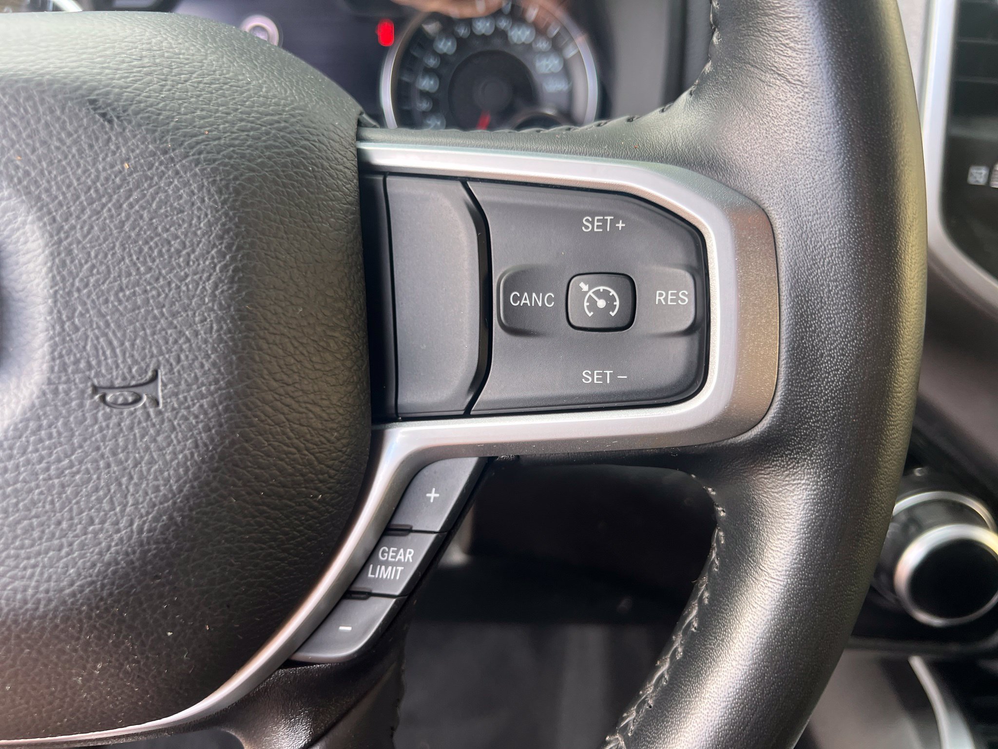 Used 2023 RAM 1500 Big Horn AWD/4WD image 18
