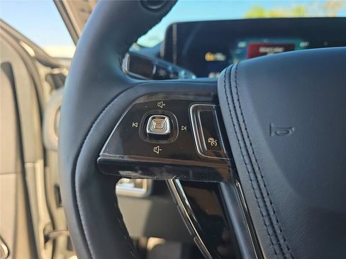 New 2026 Lincoln Aviator AWD image 23