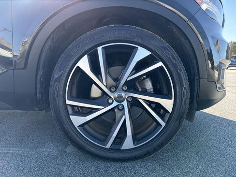 Used 2021 Volvo XC40 T5 R-Design w/ Climate Package image 33