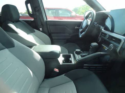 Used 2025 Toyota Tacoma TRD Sport w/ TRD Sport Upgrade Package AWD/4WD image 13