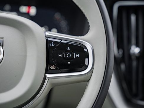 New 2026 Volvo XC60 B5 Ultra w/ Protection Package Premier image 27