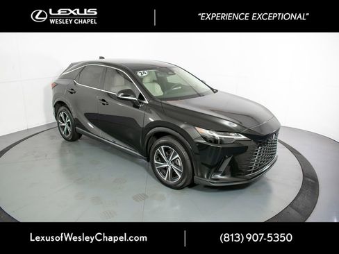 Used 2024 Lexus RX 350 FWD w/ Technology Package image 2