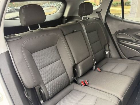 Used 2024 GMC Terrain SLE image 22