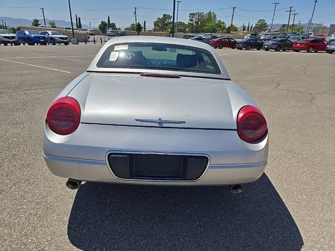 Used 2005 Ford Thunderbird RWD image 8