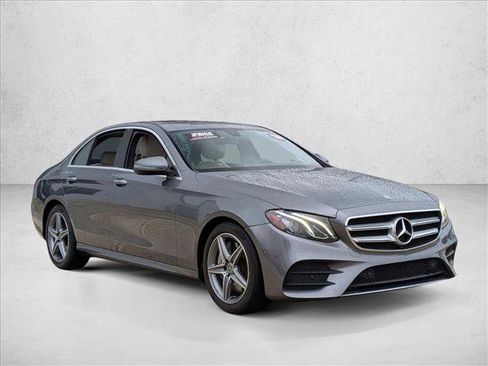 Used 2018 Mercedes-Benz E 300 image 3