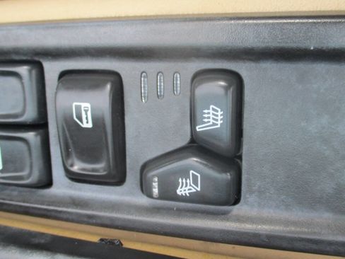 Used 2002 GMC Envoy SLT image 10