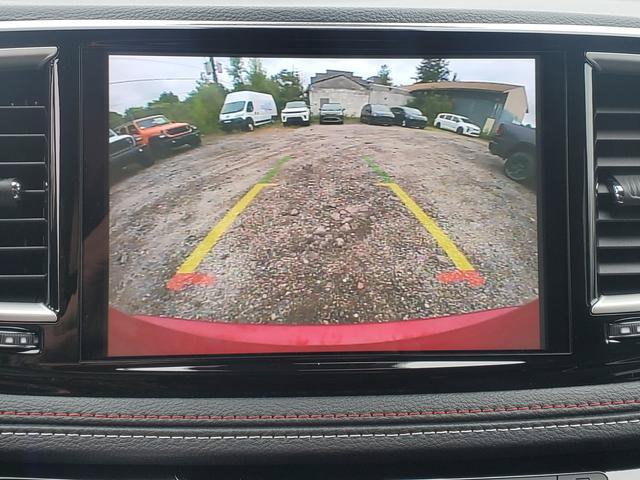 New 2027 Chrysler Pacifica Select FWD image 10