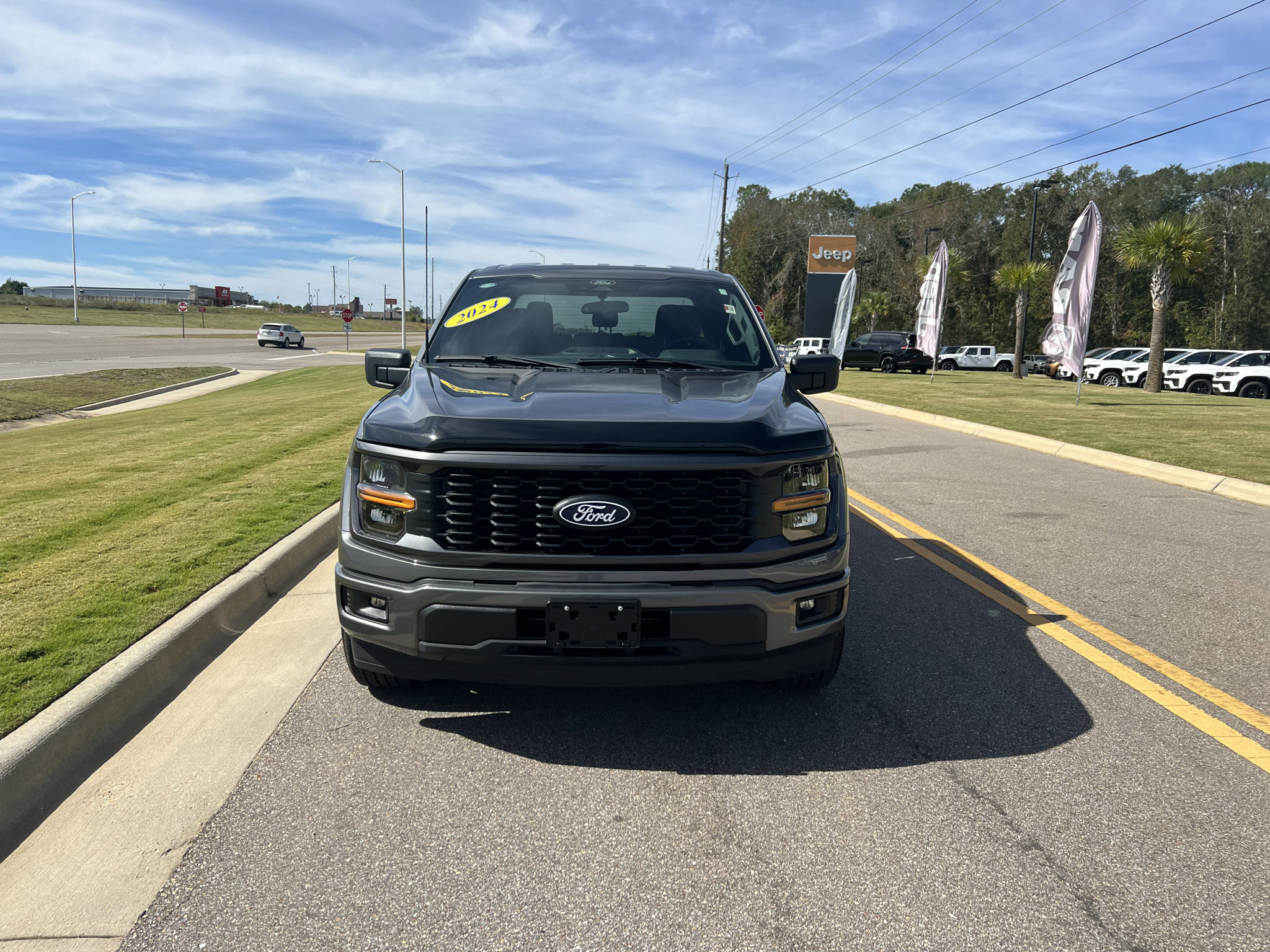 Used 2024 Ford F150 STX RWD image 2