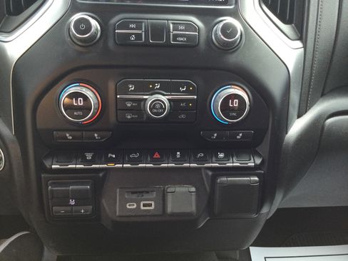 Used 2022 Chevrolet Silverado 2500 LTZ w/ Gooseneck/5TH Wheel Package image 13