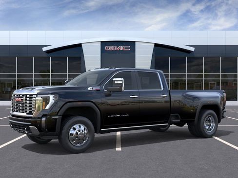 New 2026 GMC Sierra 3500 Denali w/ Denali Reserve Package image 2
