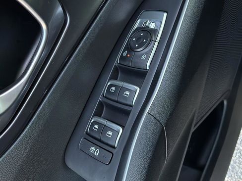 New 2025 Kia Sorento S AWD/4WD image 9