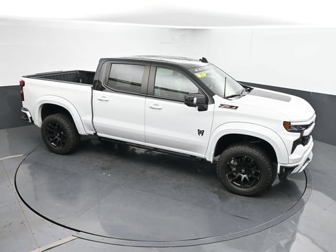 Used 2022 Chevrolet Silverado 1500 RST AWD/4WD image 44