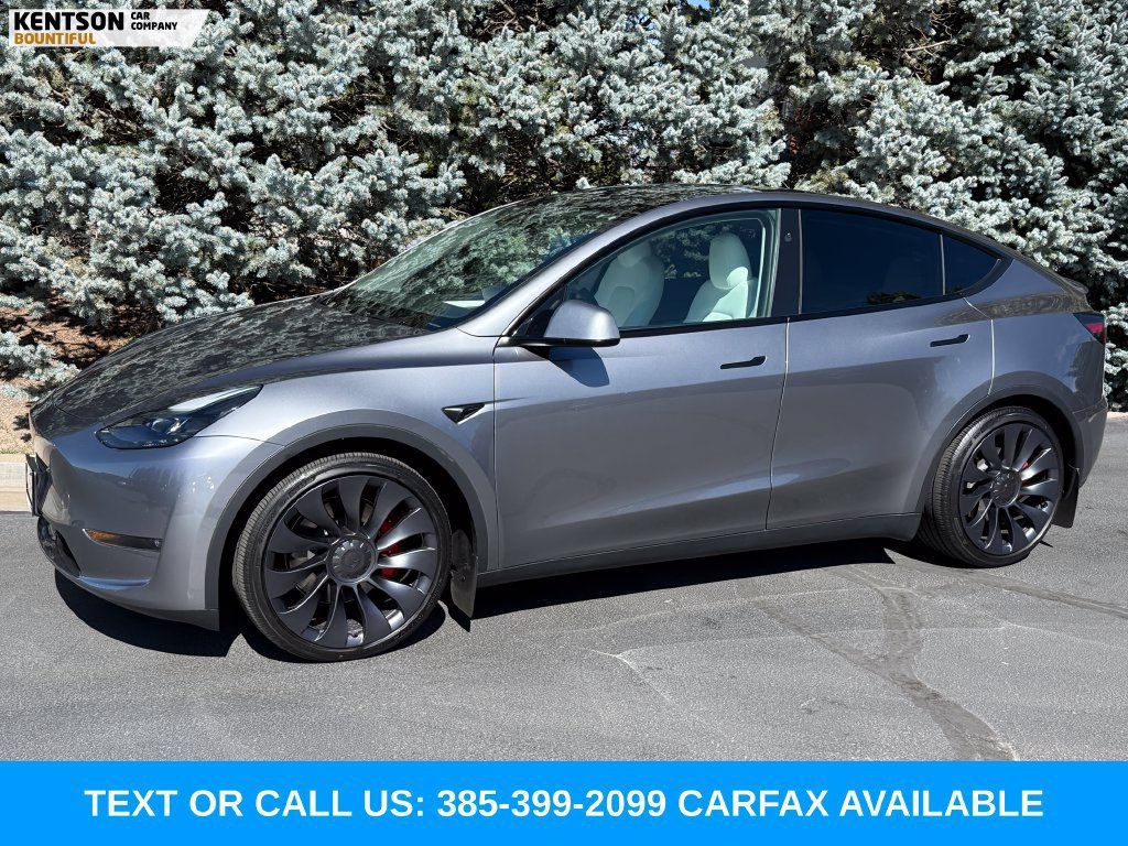Used 2024 Tesla Model Y Performance AWD/4WD image 1