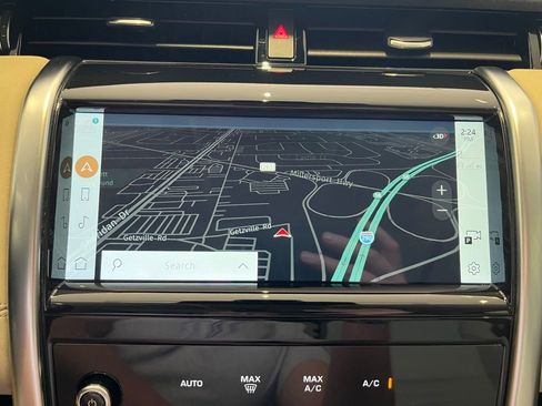 Used 2021 Land Rover Discovery Sport S image 42