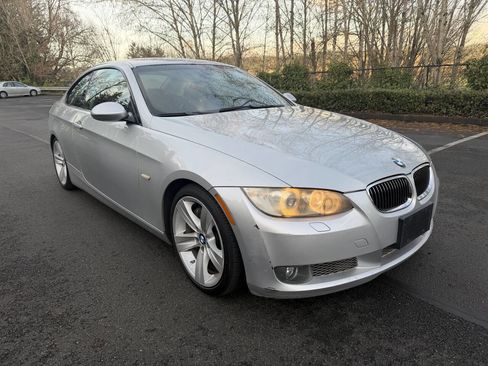 Used 2009 BMW 335i Coupe image 3