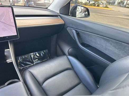 Used 2020 Tesla Model Y Performance image 18