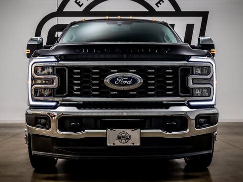 Used 2026 Ford F350 Lariat w/ Chrome Package AWD/4WD image 4