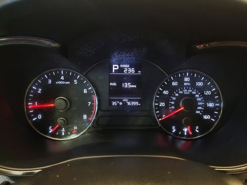 Used 2017 Kia Forte LX image 23