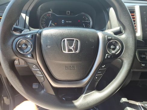 Used 2020 Honda Ridgeline Sport image 7