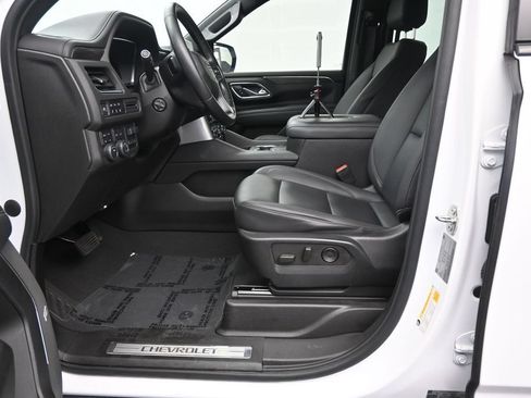 Used 2023 Chevrolet Tahoe Z71 w/ Luxury Package AWD/4WD image 11