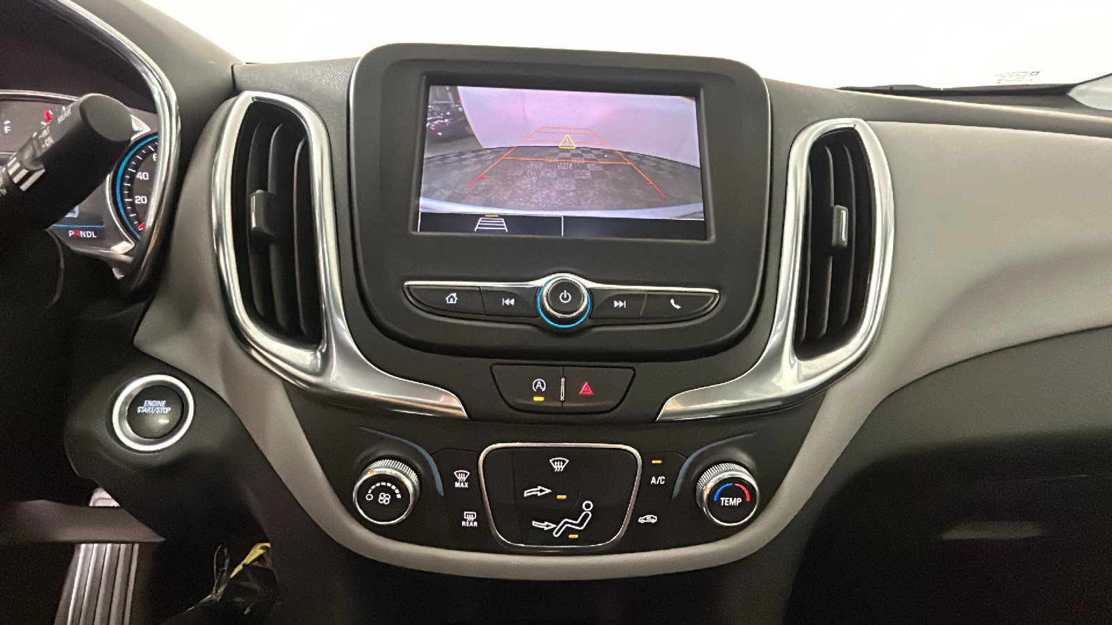 Used 2024 Chevrolet Equinox LS w/ LS Convenience Package AWD/4WD image 29