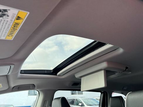 Used 2023 Honda Odyssey Elite image 24