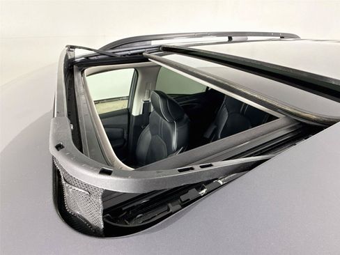 Used 2023 Honda Pilot Elite image 24