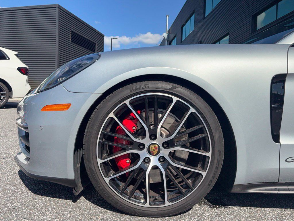 Certified 2022 Porsche Panamera GTS AWD/4WD image 14