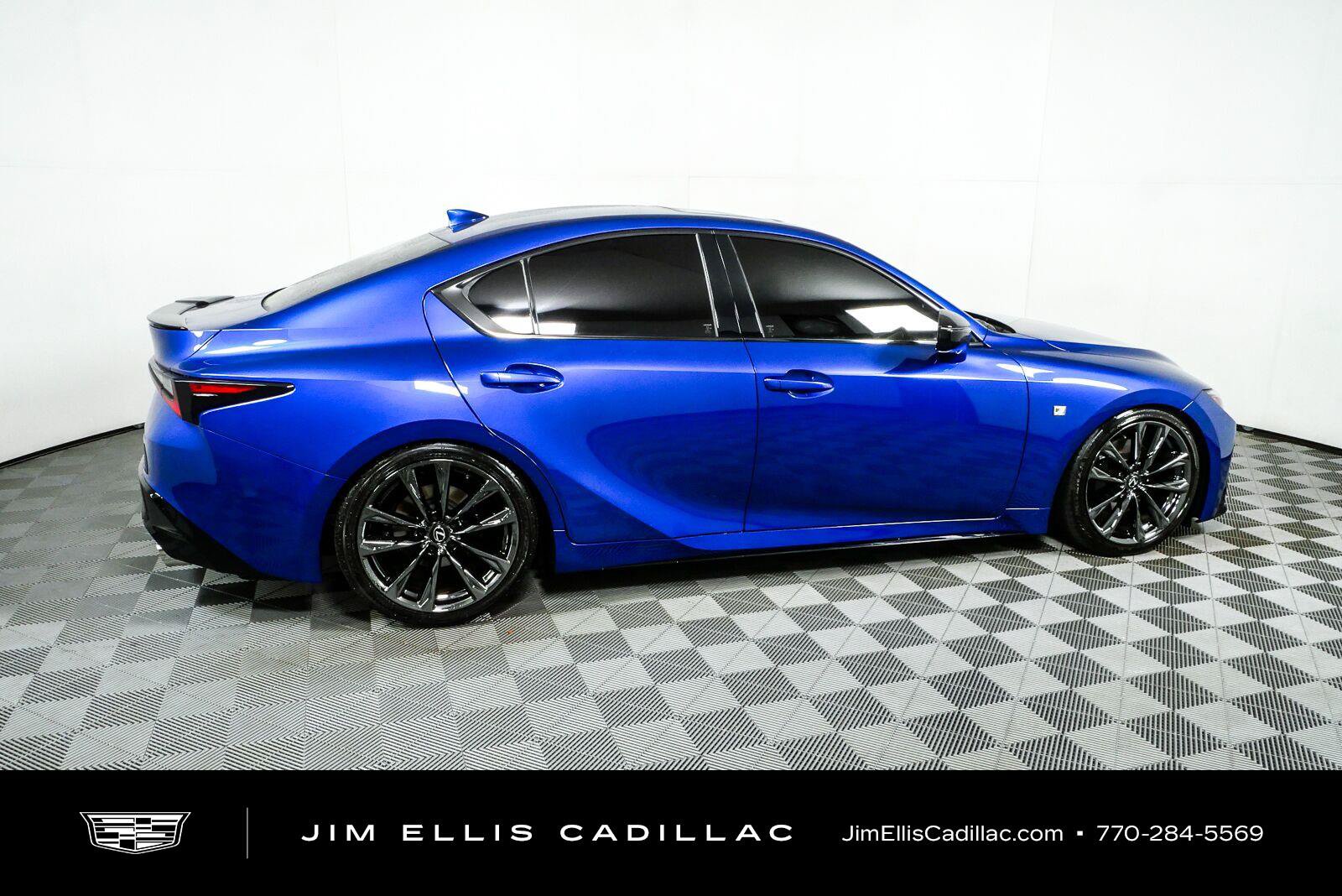 Used 2025 Lexus IS 350 F Sport RWD image 2