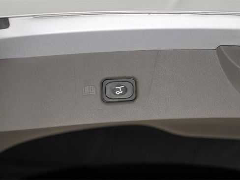 Used 2023 Lincoln Nautilus Reserve image 57