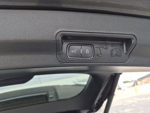 Used 2024 Ford Explorer XLT w/ Equipment Group 202A image 11