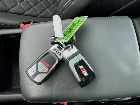 Used 2022 Audi S4 Prestige w/ Prestige Package image 34
