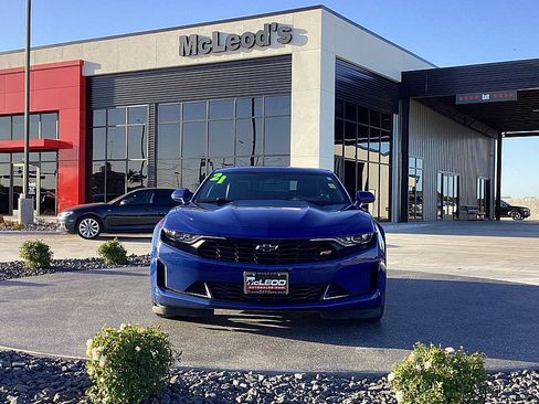 Used 2021 Chevrolet Camaro LT w/ RS Package image 2