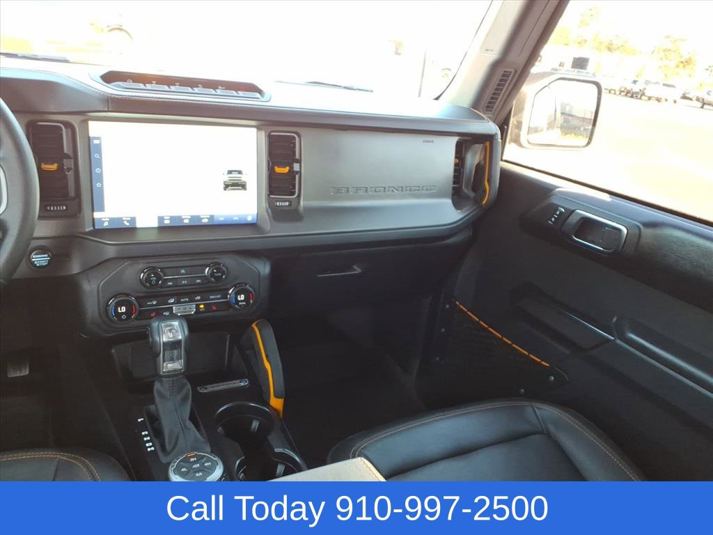 Used 2024 Ford Bronco Badlands w/ Sasquatch Package AWD/4WD image 13