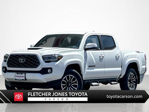 Certified 2022 Toyota Tacoma TRD Sport RWD image 1