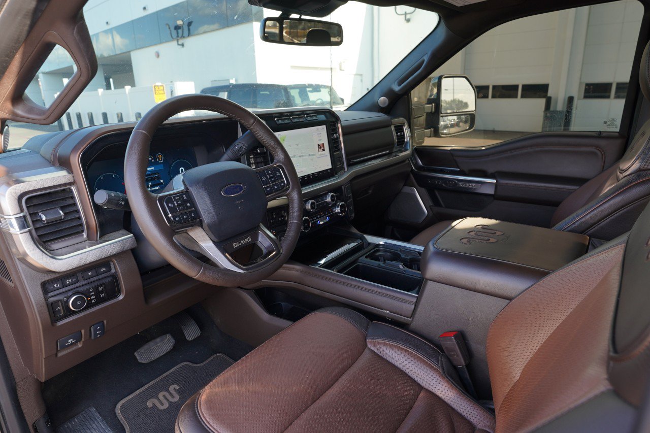Used 2024 Ford F250 King Ranch w/ Chrome Package AWD/4WD image 17