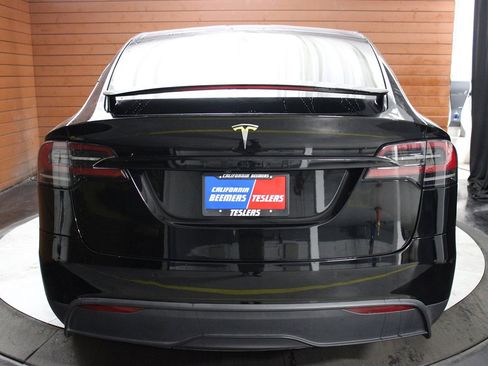 Used 2023 Tesla Model X image 11